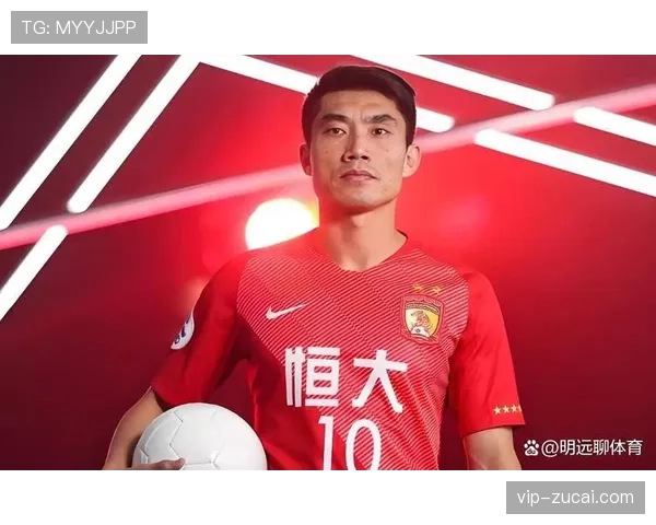 青岛西海岸场均失球2.0个 郑智接手后防守体系崩塌